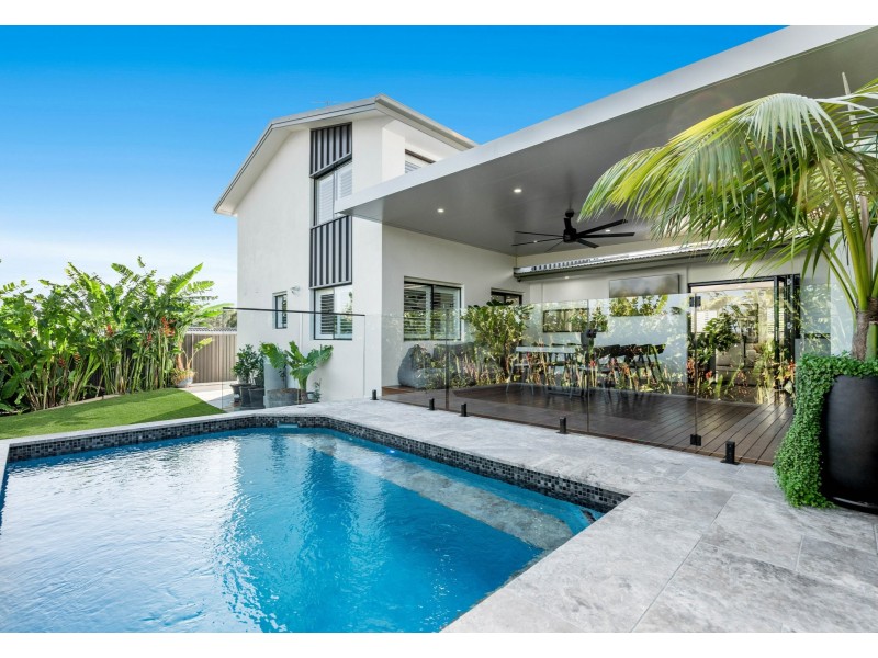 11 Rembrandt Street, Carina QLD 4152