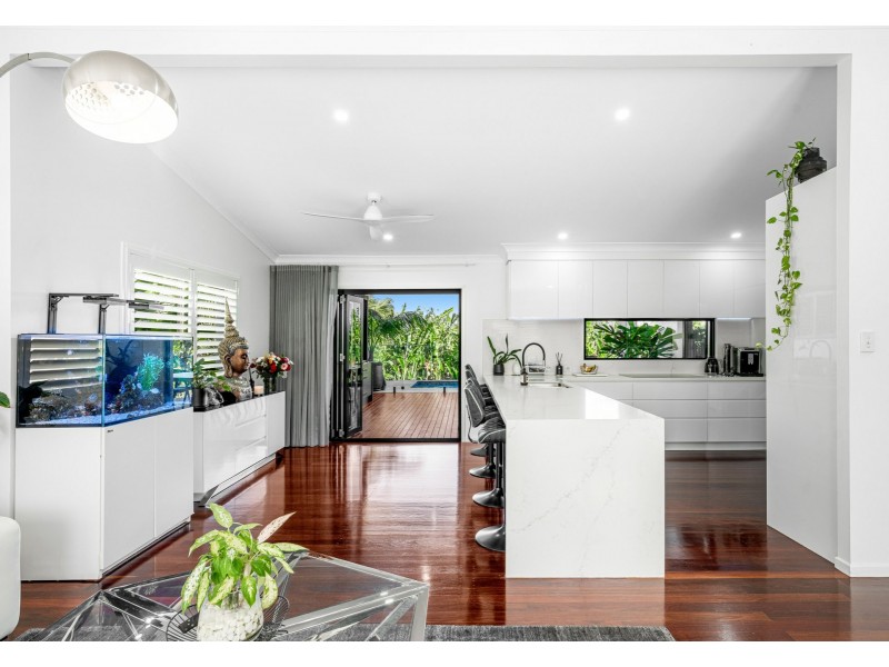 11 Rembrandt Street, Carina QLD 4152