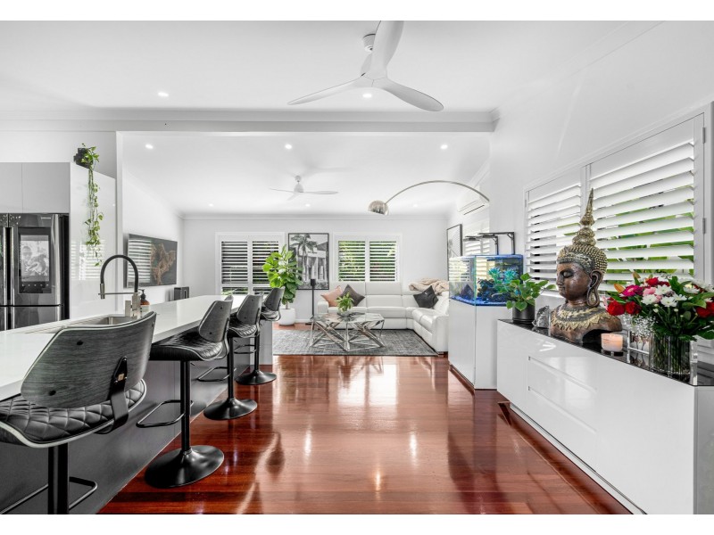 11 Rembrandt Street, Carina QLD 4152