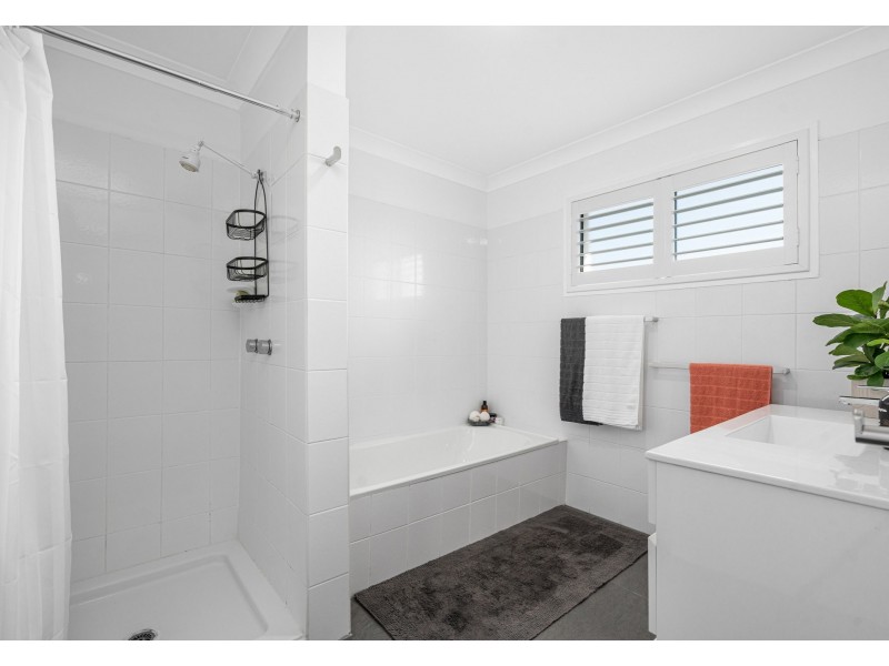 11 Rembrandt Street, Carina QLD 4152