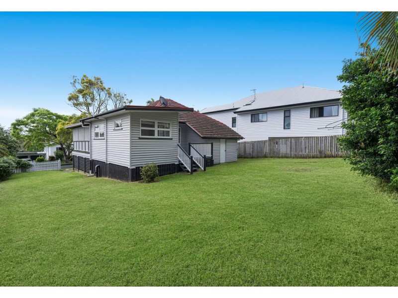 12 Narela Street, Cannon Hill QLD 4170