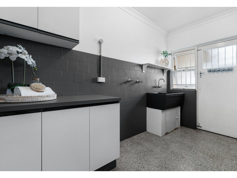 Unit 2/170 Old Cleveland Road, Coorparoo QLD 4151