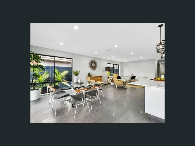 34 Shrapnel Road, Cannon Hill QLD 4170