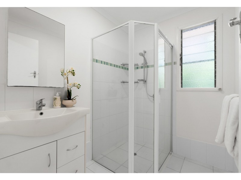 55 Greta Street, Manly West QLD 4179