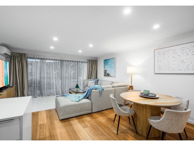 57/55 Harries Road, Coorparoo QLD 4151