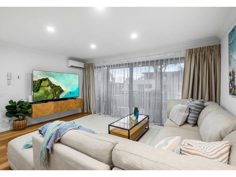 57/55 Harries Road, Coorparoo QLD 4151