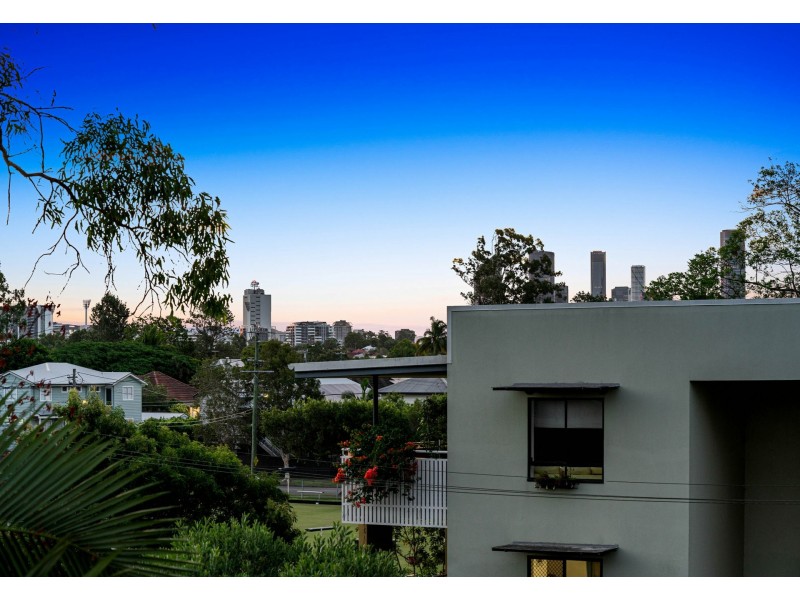 57/55 Harries Road, Coorparoo QLD 4151