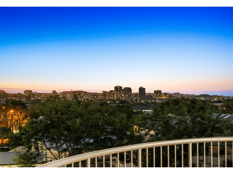 Unit 4/3 Wright Street, Balmoral QLD 4171