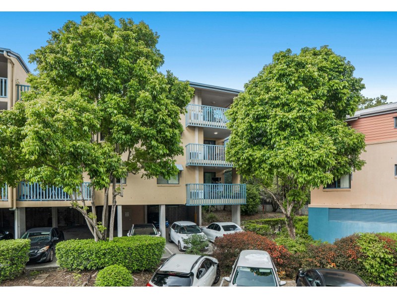 Unit 27/38 Palmer Street, Greenslopes QLD 4120