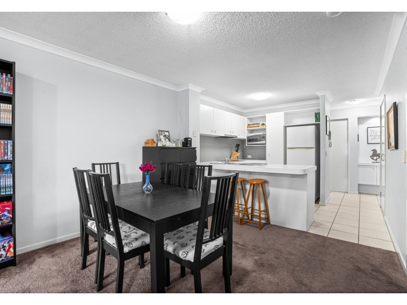 Unit 27/38 Palmer Street, Greenslopes QLD 4120