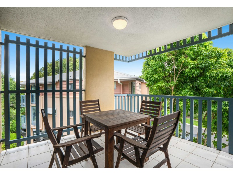 Unit 27/38 Palmer Street, Greenslopes QLD 4120