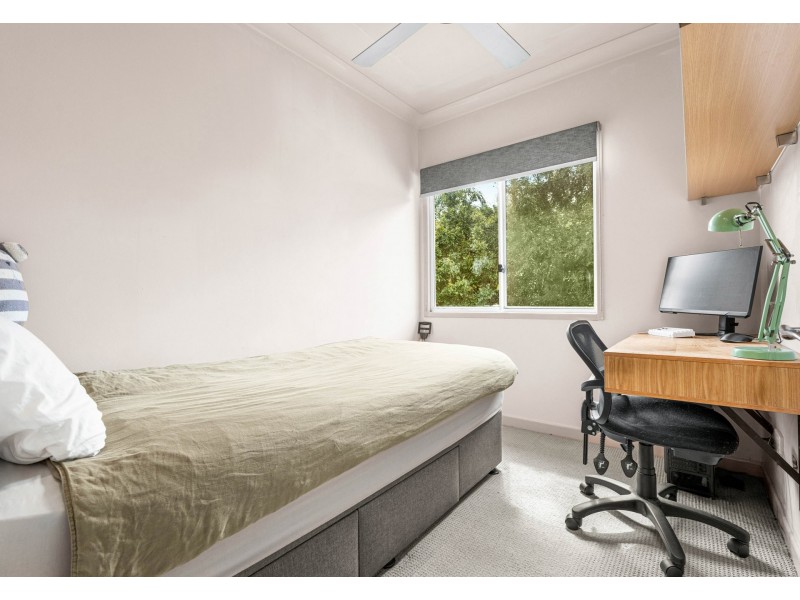 21 Ingleston Street, Wynnum West QLD 4178