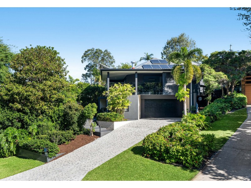 6 Yonga Street, Balmoral QLD 4171
