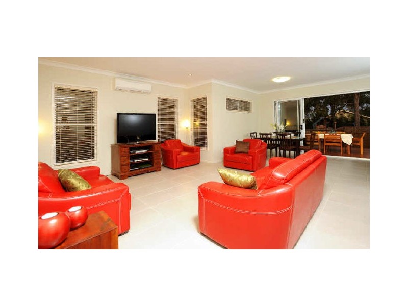 30 Talltrees Circuit, Wakerley QLD 4154