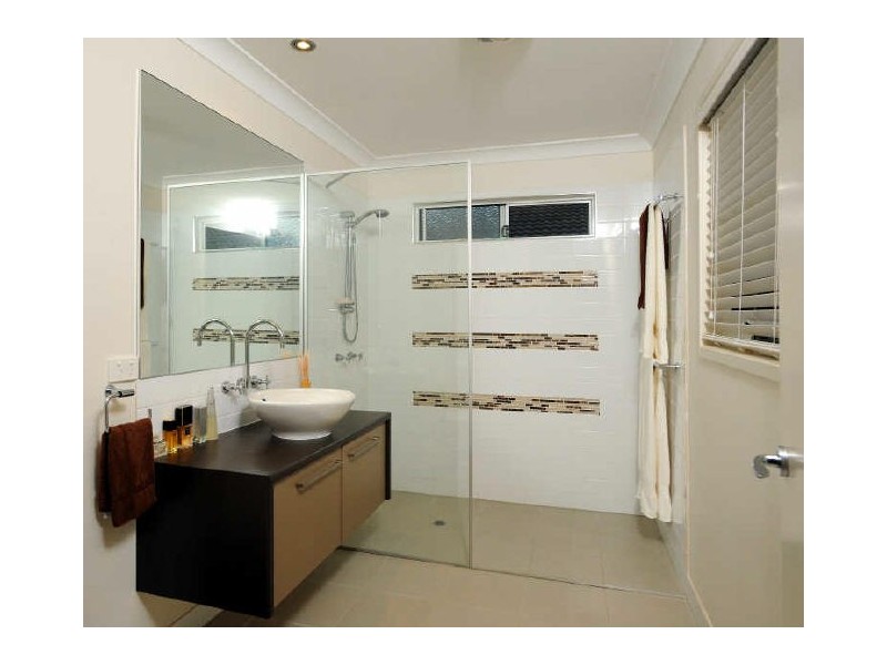 30 Talltrees Circuit, Wakerley QLD 4154