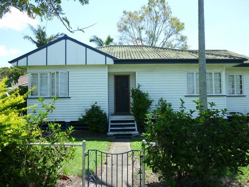2 Andrews St, Cannon Hill QLD 4170