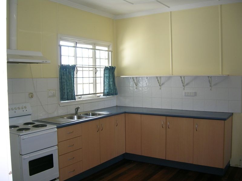 2 Andrews St, Cannon Hill QLD 4170