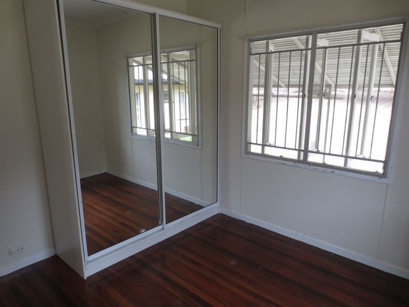 60 Moore Street, Morningside QLD 4170