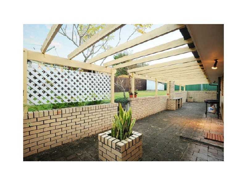 25 Knightsbridge Crescent, Rochedale South QLD 4123