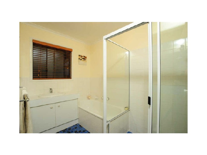 25 Knightsbridge Crescent, Rochedale South QLD 4123