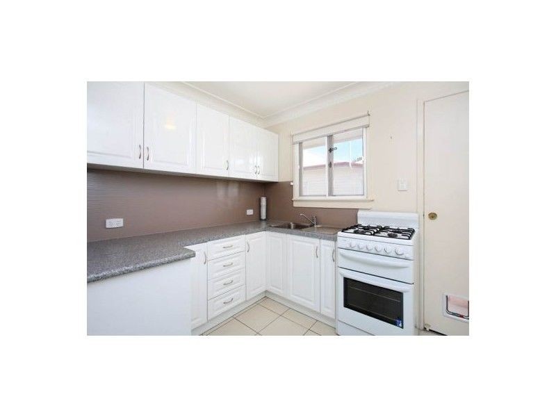 2/18 Victor St, Holland Park QLD 4121