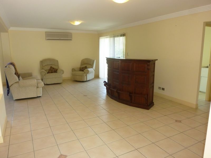 12 Mizen Place, Holland Park West QLD 4121