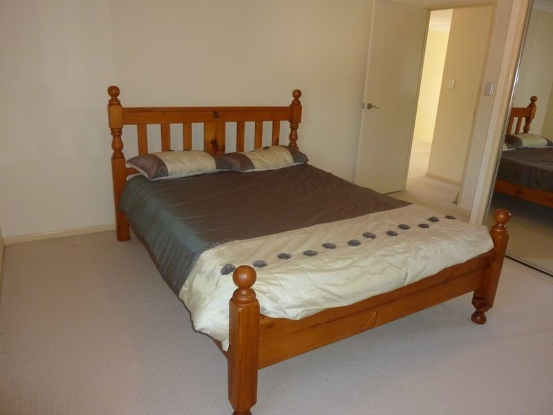 12 Mizen Place, Holland Park West QLD 4121