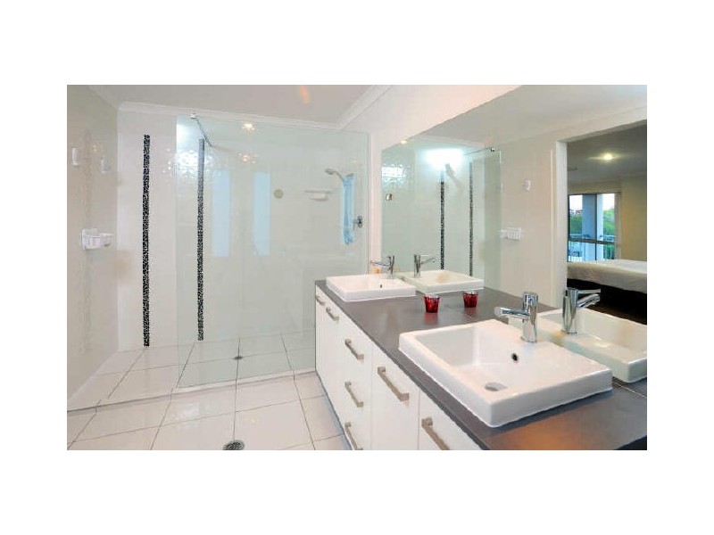 70 Muir Street, Cannon Hill QLD 4170