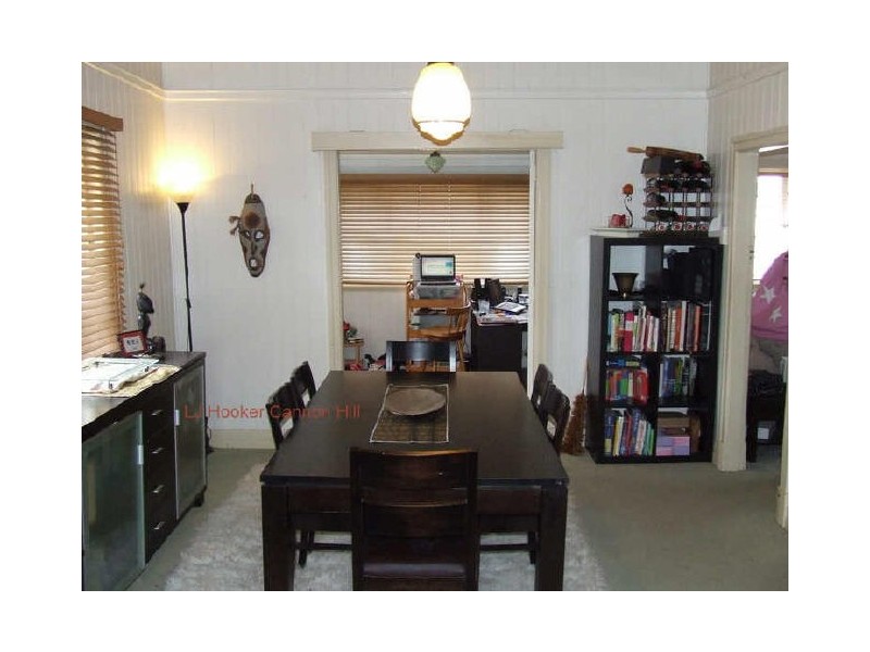 77 Armstrong Road, Cannon Hill QLD 4170