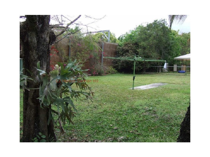 77 Armstrong Road, Cannon Hill QLD 4170