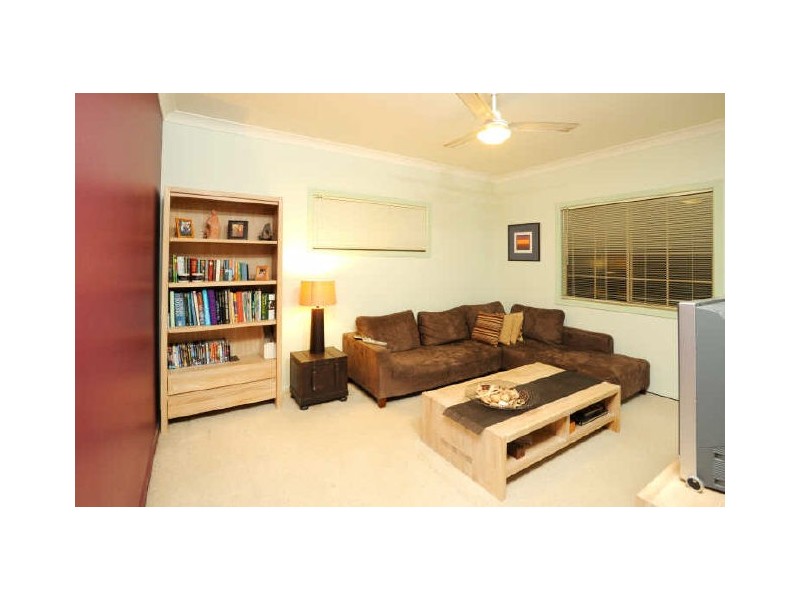 101 Armstrong Road, Cannon Hill QLD 4170