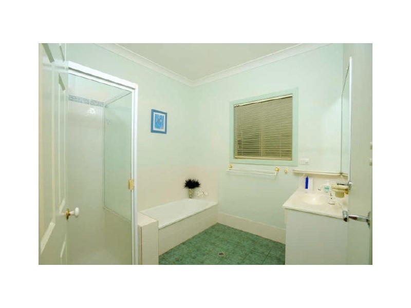 101 Armstrong Road, Cannon Hill QLD 4170