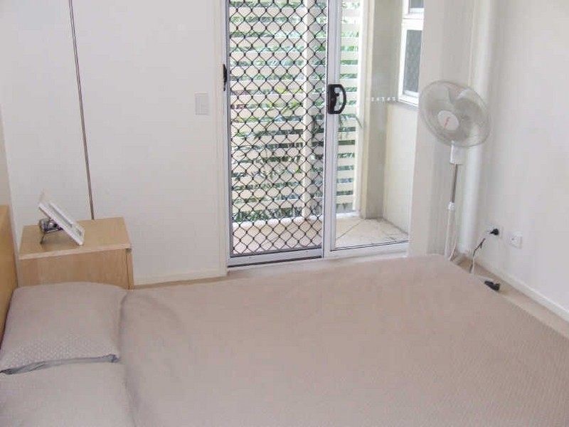 4/124 Pashen Street, Morningside QLD 4170