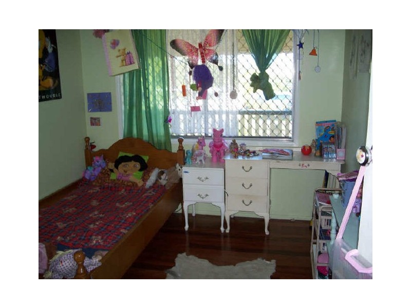 15 Nyanza Street, Woodridge QLD 4114