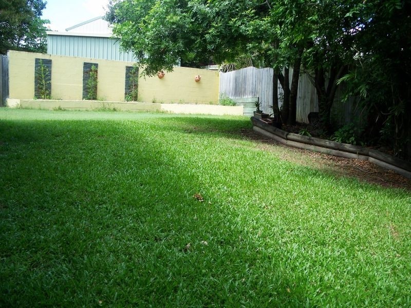 11 Lombard Street, Carina QLD 4152