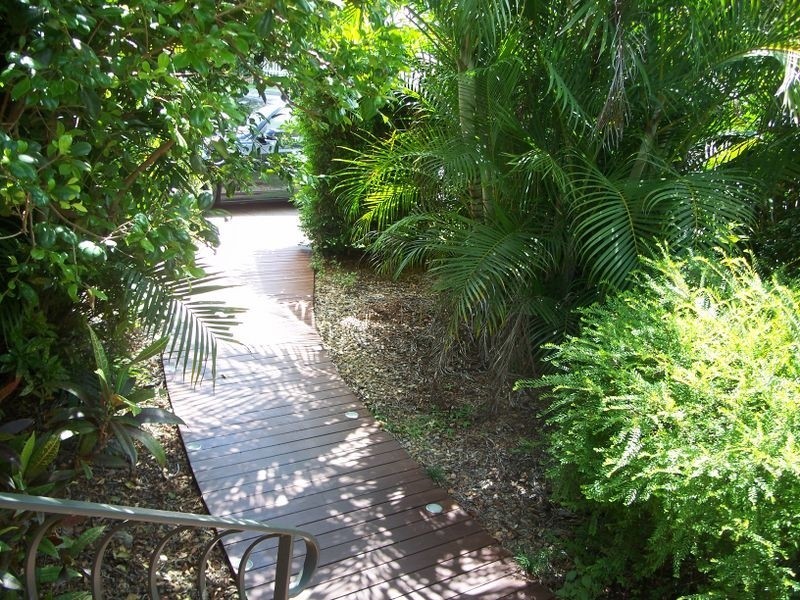 11 Lombard Street, Carina QLD 4152