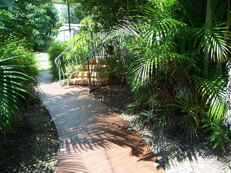 11 Lombard Street, Carina QLD 4152