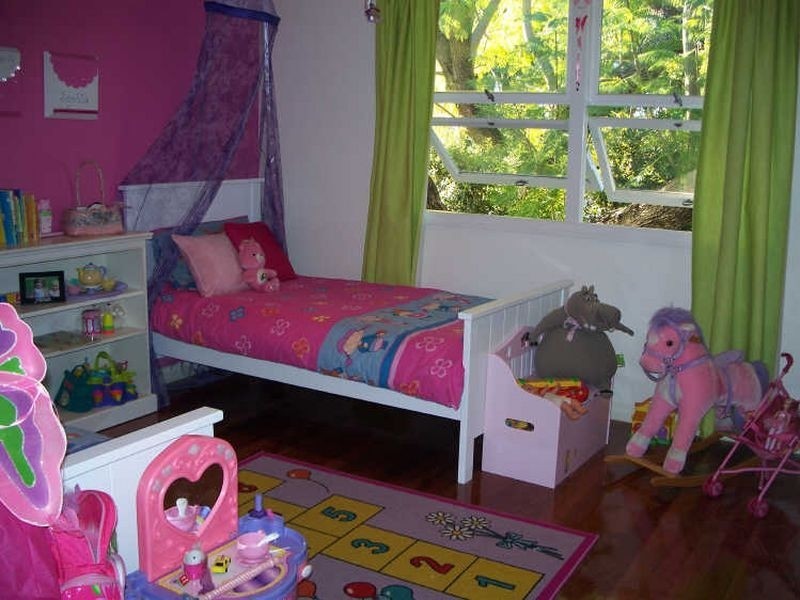 11 Lombard Street, Carina QLD 4152