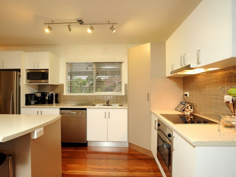 43 Meyrick Street, Cannon Hill QLD 4170