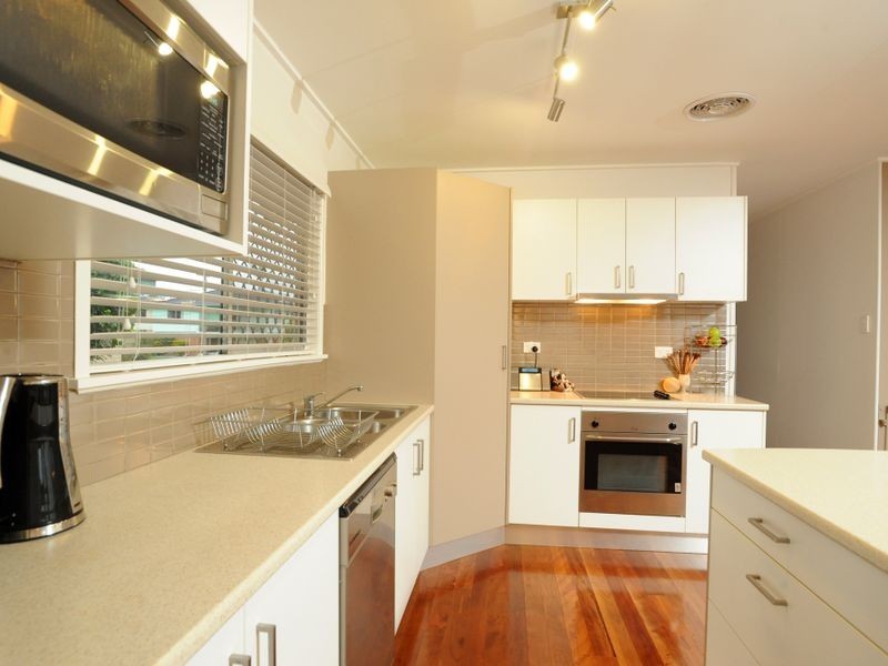 43 Meyrick Street, Cannon Hill QLD 4170