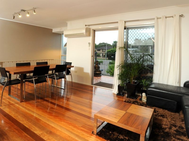 43 Meyrick Street, Cannon Hill QLD 4170