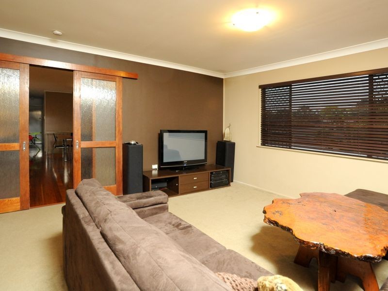 43 Meyrick Street, Cannon Hill QLD 4170