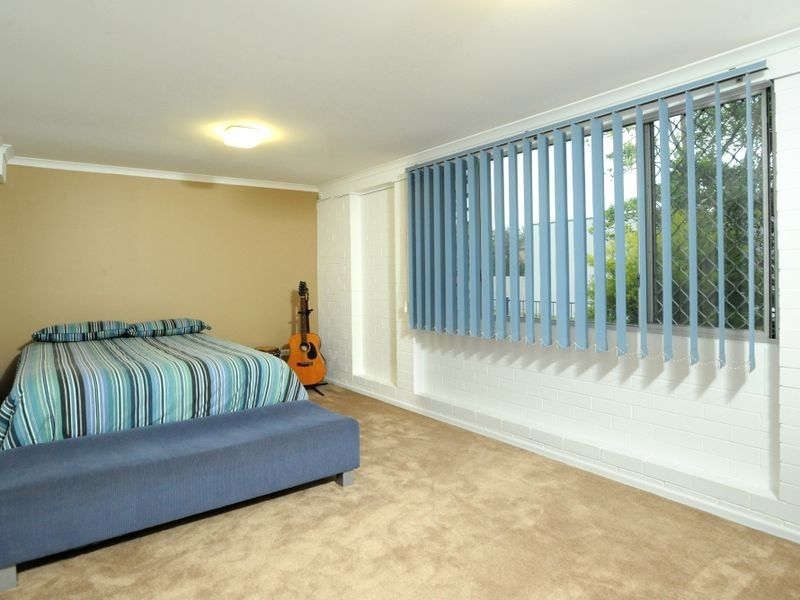 43 Meyrick Street, Cannon Hill QLD 4170