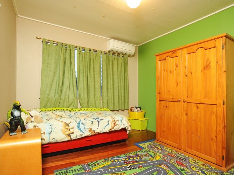 43 Meyrick Street, Cannon Hill QLD 4170