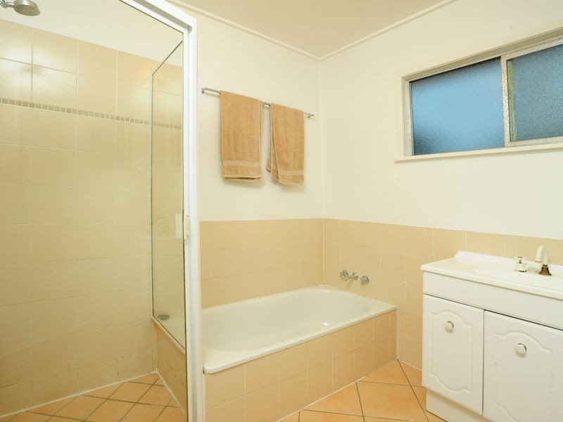 43 Meyrick Street, Cannon Hill QLD 4170