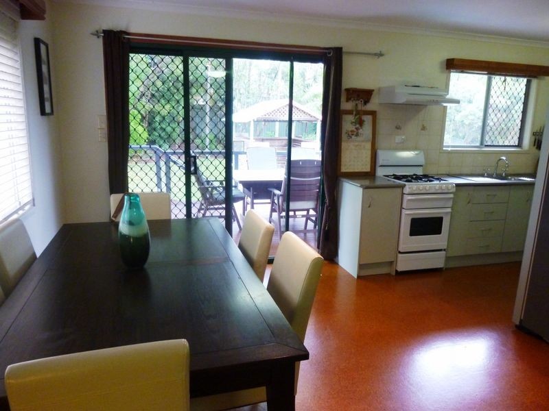 31 Shortland Street, Springwood QLD 4127