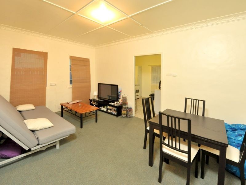 1 & 2/16 Narela Street, Cannon Hill QLD 4170