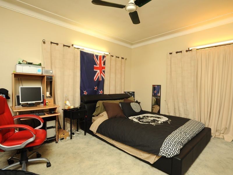 10 Narela Street, Cannon Hill QLD 4170