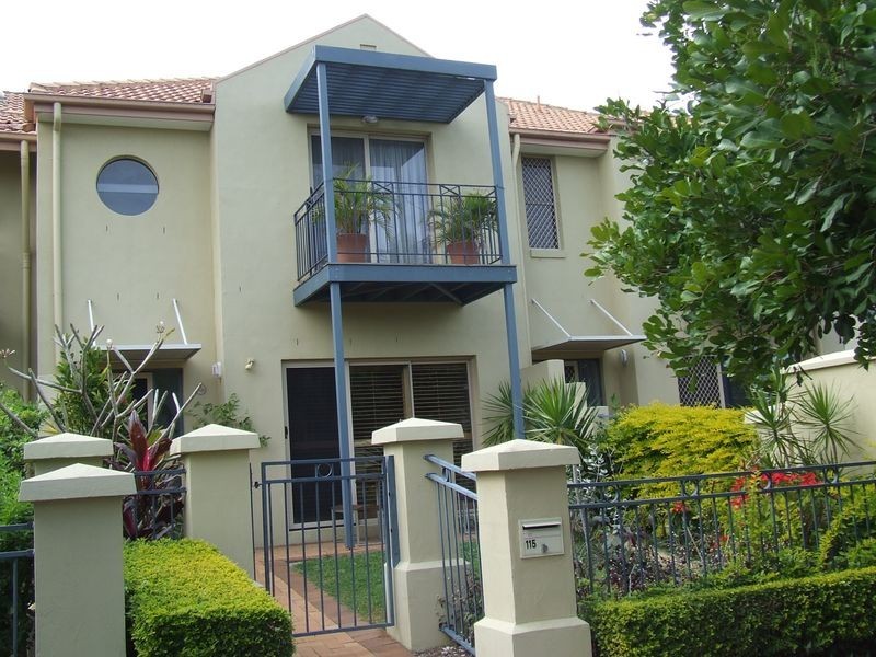 115 Coutts Street, Bulimba QLD 4171