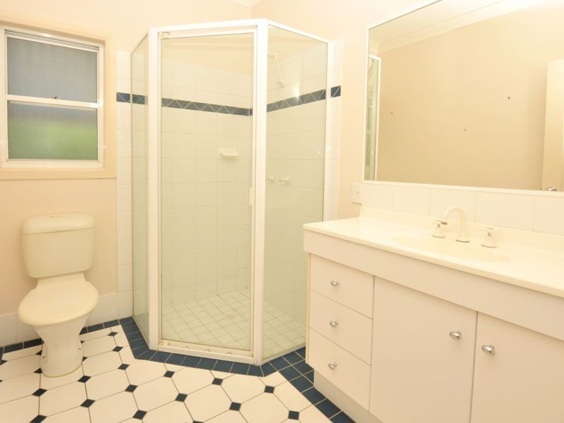 29 Dahlia Street, Cannon Hill QLD 4170